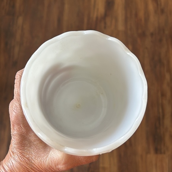 Vintage EO Brody Co Pedestal Honeycomb Milk Glass Compote - Picture 2 of 7